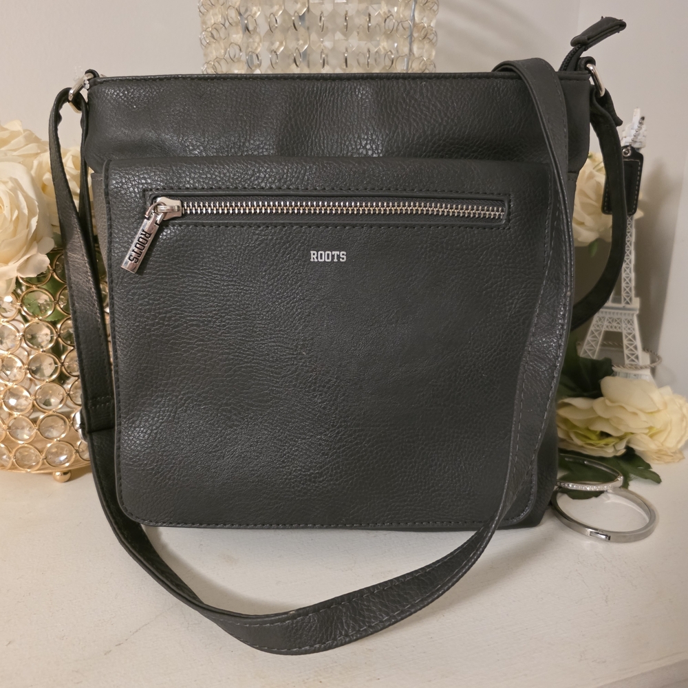 Roots Dark Gray Leather Bag